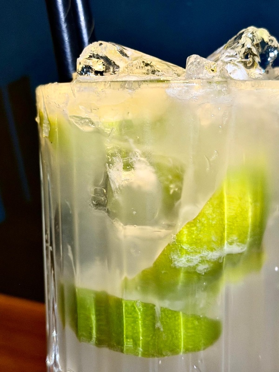 Cold cocktail with lime